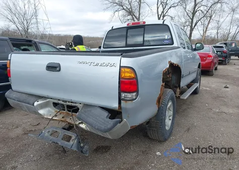 2000 Toyota Tundra Sr5 z USA, uszkodzony, nr VIN 5TBBN4416YS105356